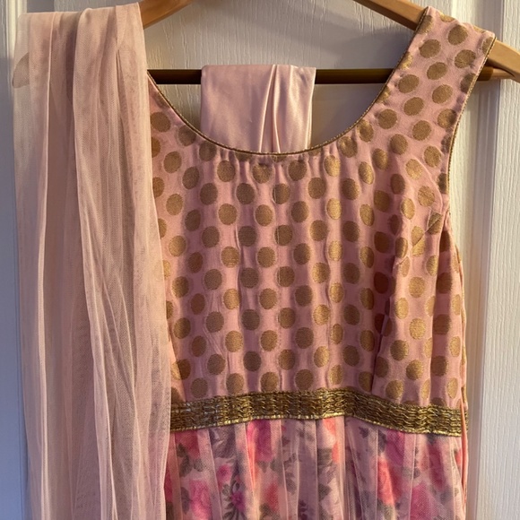 Soft pink Anarkali - Picture 4 of 6